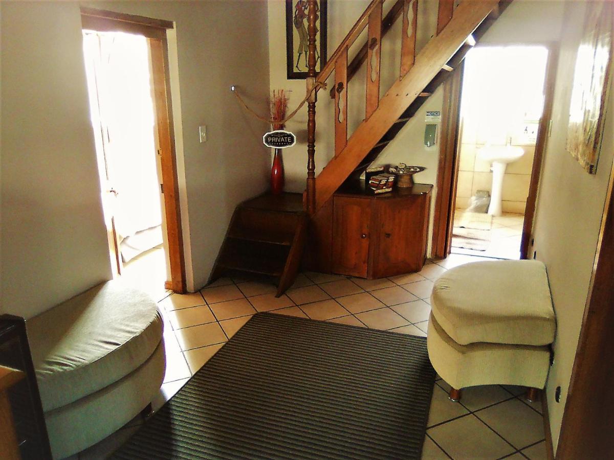 Jembjo'S Knysna Lodge & Backpackers Εξωτερικό φωτογραφία
