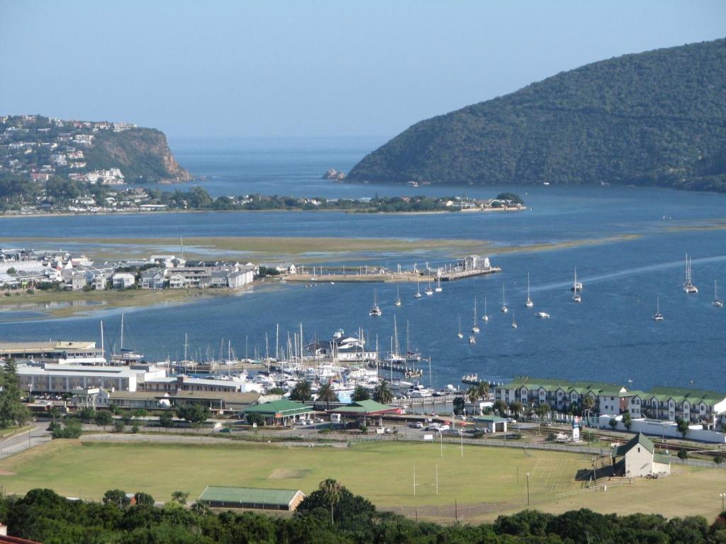 Jembjo'S Knysna Lodge & Backpackers Εξωτερικό φωτογραφία
