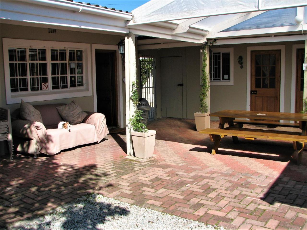 Jembjo'S Knysna Lodge & Backpackers Εξωτερικό φωτογραφία