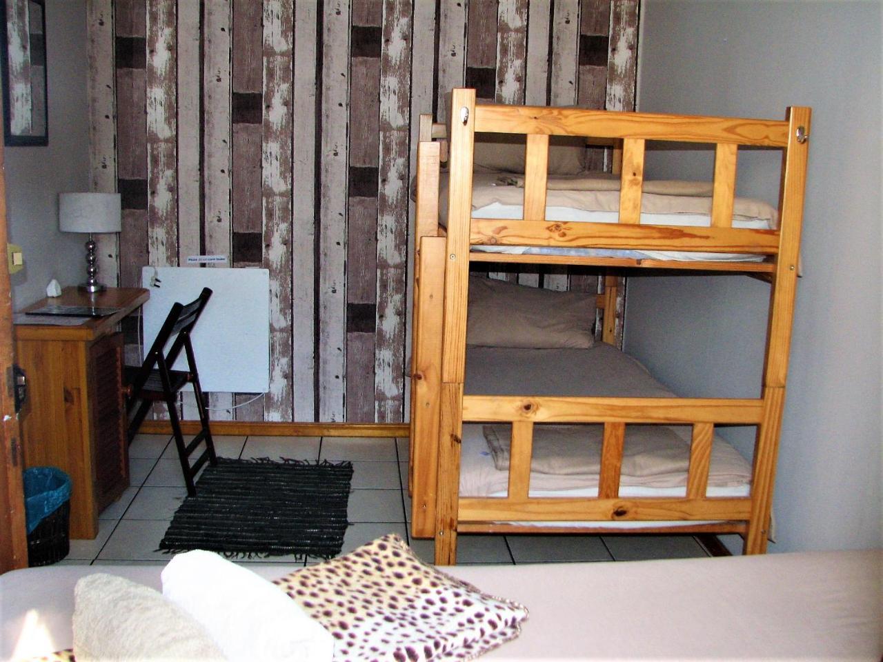 Jembjo'S Knysna Lodge & Backpackers Εξωτερικό φωτογραφία