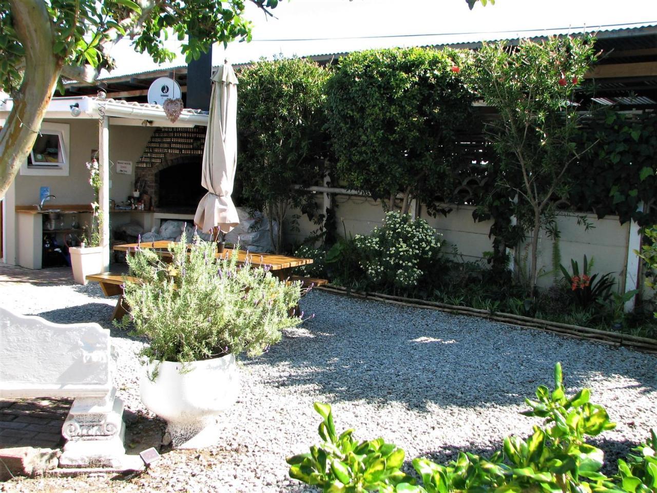 Jembjo'S Knysna Lodge & Backpackers Εξωτερικό φωτογραφία