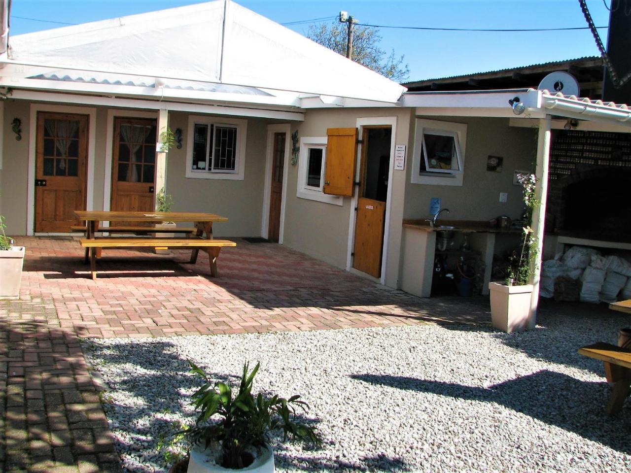 Jembjo'S Knysna Lodge & Backpackers Εξωτερικό φωτογραφία